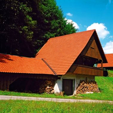 Керамическая черепица Creaton MZ3 FINESSE schwarz glasiert
